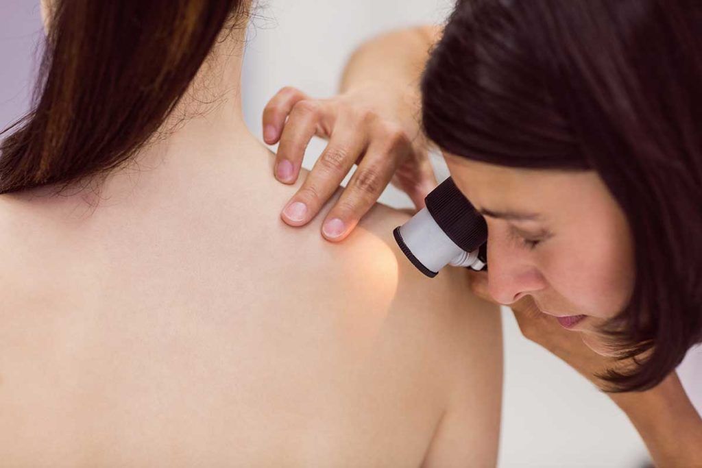 La vitamina B3 protege la piel de los rayos UV