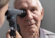 Diagnostican atrofia cerebral por la retina Diagnostican atrofia cerebral por la retina