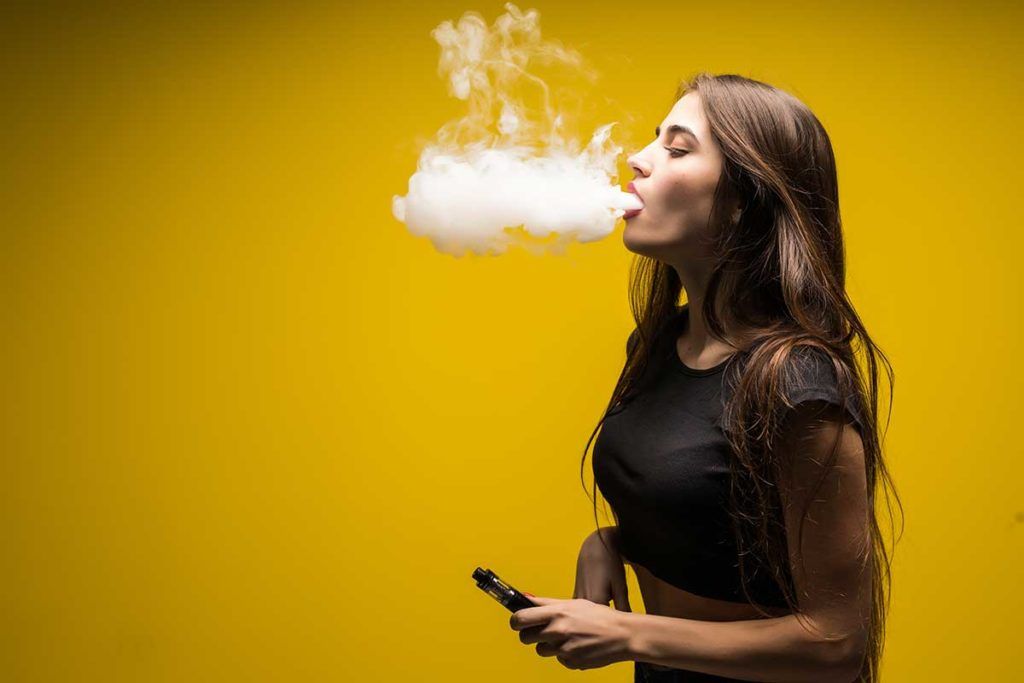 Los cigarrillos electrónicos provocan cambios en tensión, frecuencia cardíaca y vasos sanguíneos
