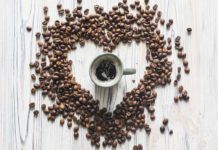Beber café ayuda a mantener baja la tensión arterial Beber café ayuda a mantener baja la tensión arterial