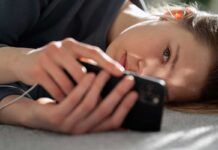 Detectan depresión en la mirada con un teléfono móvil Detectan depresión en la mirada con un teléfono móvil
