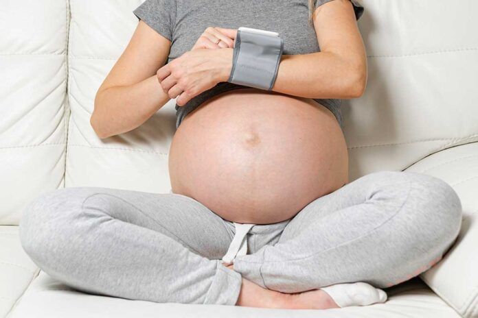 Hipertensión posterior al embarazo
