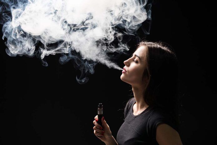 vapeo U-cigarrillos, tan peligrosos como los electrónicos