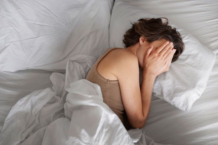 insomnio El cerebro envejece por falta de sueño