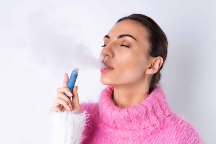 cigarrillo electronico Nueva alerta frente a cigarrillos electrónicos: hallan toxinas ocultas que dañan los pulmones