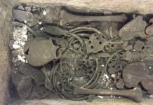 Tras más de un siglo de hipótesis, el sarcófago romano de Westminster contiene los restos de un monje medieval Tras más de un siglo de hipótesis, el sarcófago romano de Westminster contiene los restos de un monje medieval