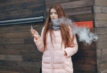 Las chicas usan más los cigarrillos electrónicos Las chicas usan más los cigarrillos electrónicos