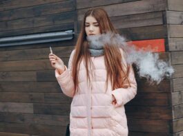 Las chicas usan más los cigarrillos electrónicos Las chicas usan más los cigarrillos electrónicos